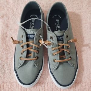 Grey Sperry Topsiders 5.5 Womens